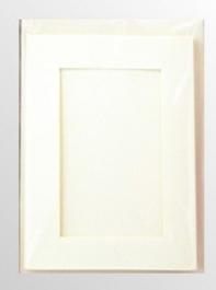 Zestaw 5 kopert C-6 + 5 kart passepartout z wycięciem prostokątnym w kolorze perłowo-białym. Kod towaru : PP 13001